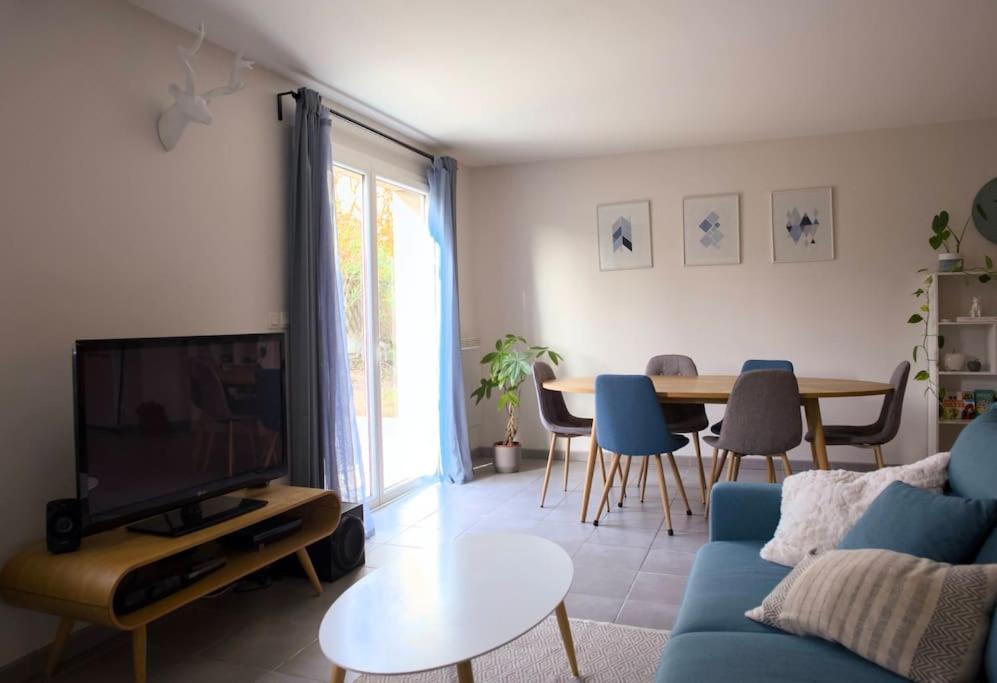 Maison Calme Avec Jardin Proche De Тулуза Экстерьер фото